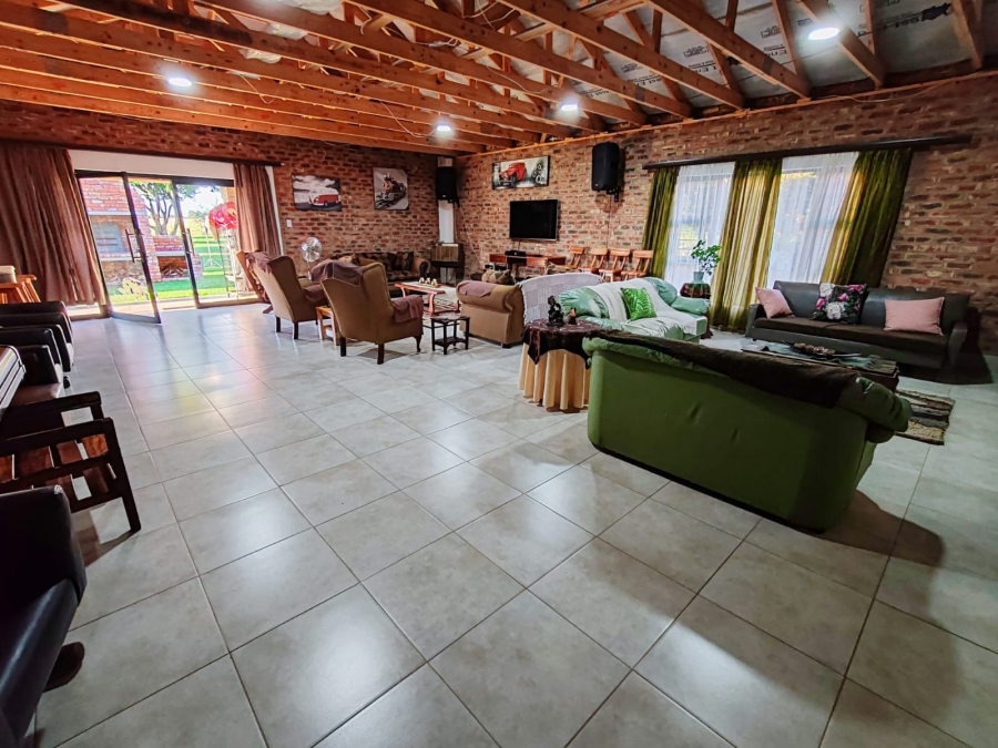 3 Bedroom Property for Sale in Wilgeboom A H North West